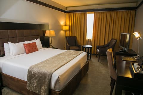 Rainbow Towers Hotel And Conference Centre, Room