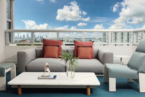 ANDAZ MIAMI BEACH, BY HYATT, Terrace/patio