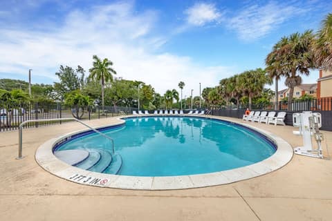 Sleep Inn Miami International Airport, Pool