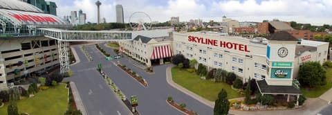 Skyline Hotel & Waterpark, Exterior