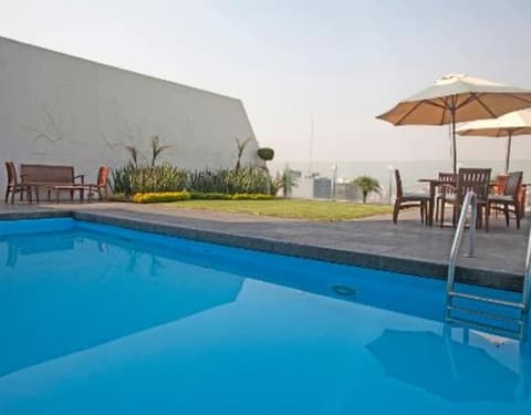 Hotel Royal Reforma, Terrace/patio