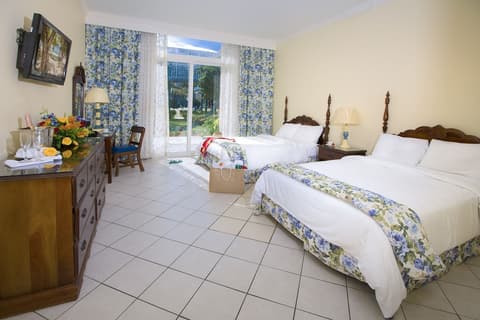 Breezes Resort Bahamas All Inclusive, Room