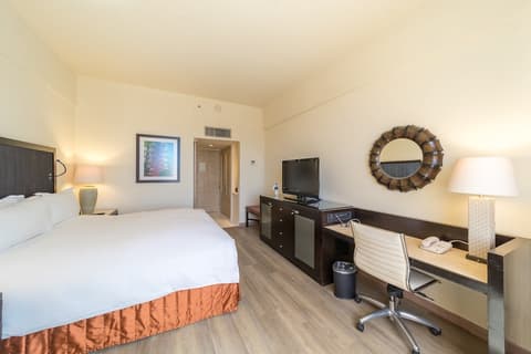 Real InterContinental San Salvador at Metrocentro Mall by IHG, Room