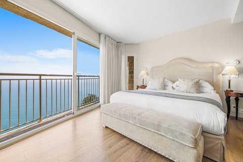 Chateau De La Chevre D Or, Room