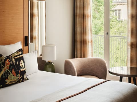 Hôtel de Sers, Room