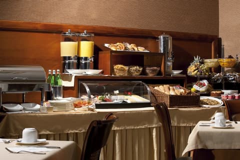 Mascagni Hotel, Buffet