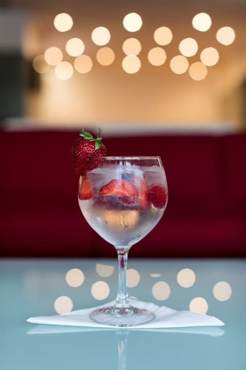 Legendary Porto Hotel, Sports bar