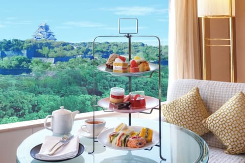 Hotel New Otani Osaka, Room service - dining