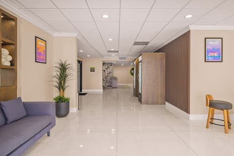 B&B Hotel Miami Airport, Lobby