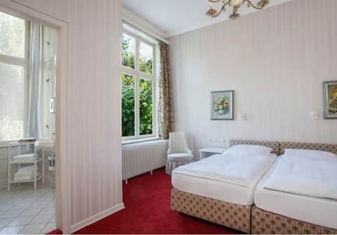 Hotel Kaiserhof DELUXE, Room