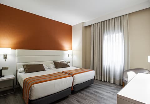 Catalonia Conde de Floridablanca, Room