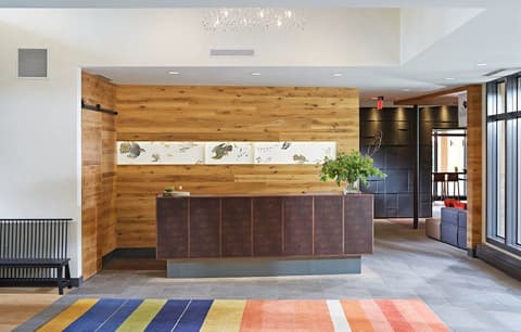 Topnotch Resort, Reception