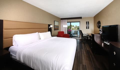 Holiday Inn Peterborough-Waterfront, ON by IHG, Room
