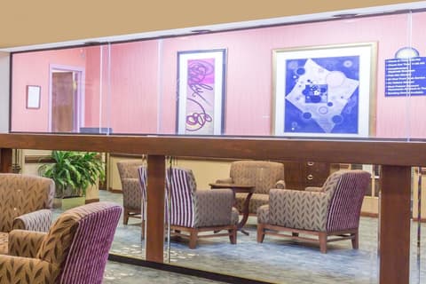 Days Inn by Wyndham Camp Springs/Andrews AFB DC Area, Lobby