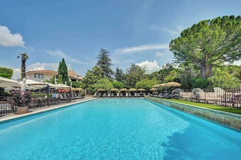 Best Western Sevan Parc Hotel, Pool