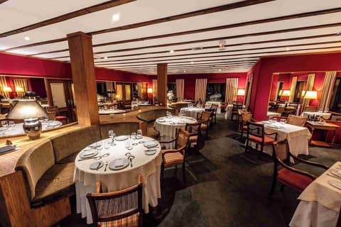 Las Hayas Resort Hotel, Restaurant