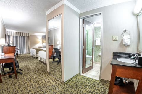 Salt Lake Plaza Hotel SureStay Collection by Best Western, 