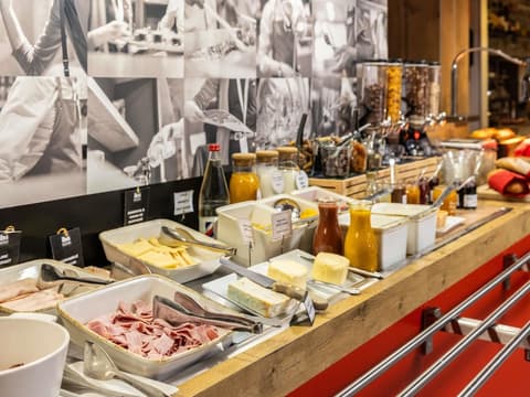 ibis Toulouse Ponts Jumeaux, Breakfast area