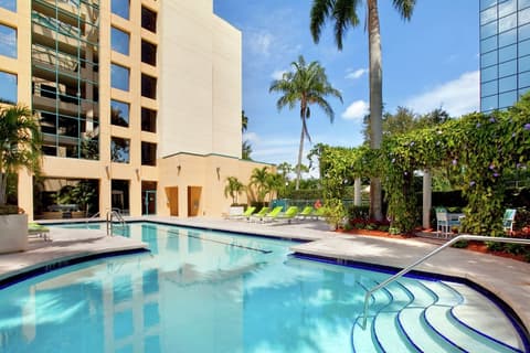 Hilton Boca Raton Suites, Pool