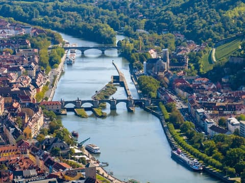 Mercure Hotel Wuerzburg Am Mainufer, Miscellaneous