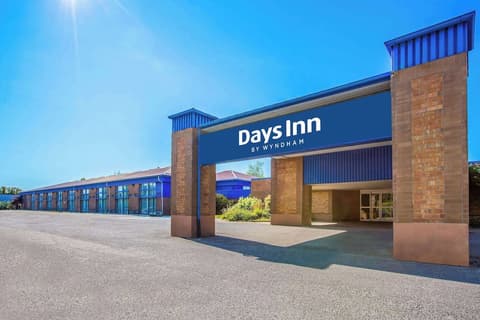 Days Inn by Wyndham Sudbury & Conference Centre, Exterior