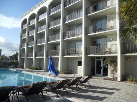 Best Western Plus North Miami/Bal Harbour, Pool
