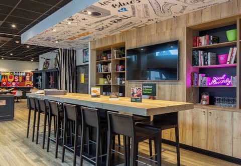 B&B Hotel Orléans Centre Foch, Lobby