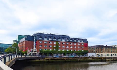 Leonardo Hotel Cork, Exterior