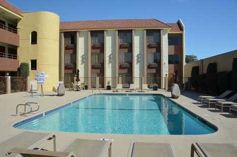 Best Western Norwalk Inn, Pool