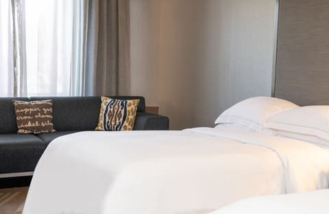 Hilton Parsippany, Room