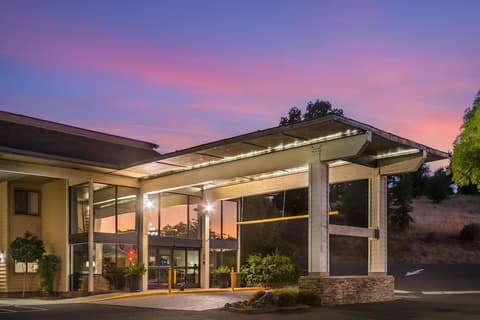Best Western Plus Sonora Oaks Hotel & Conference Center, Exterior