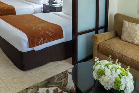 Comfort Suites Paradise Island, Room