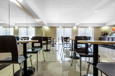 Comfort Inn, Breakfast area