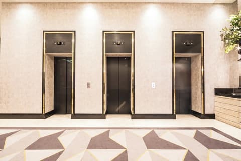 The Cavendish London, Lobby