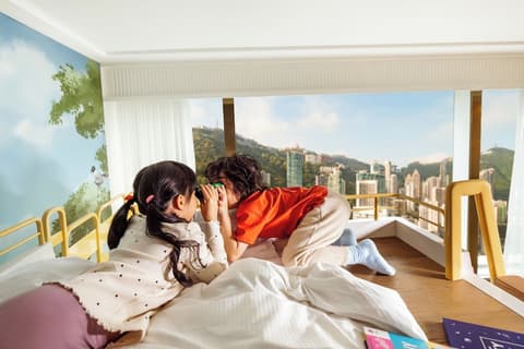 Island Shangri-La, Hong Kong, Room