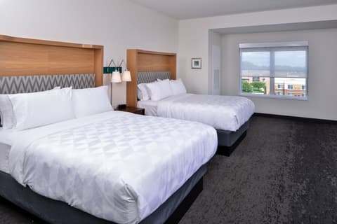 Holiday Inn Detroit Northwest - Livonia by IHG, Room