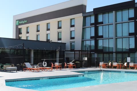 Holiday Inn Dallas Market Ctr Love Field by IHG, Pool