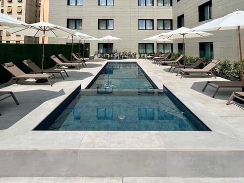 Novotel Parma Centro, Outdoor pool