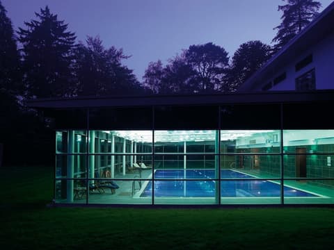Macdonald Berystede Hotel, Indoor pool