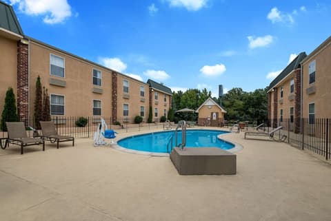 Best Western Philadelphia South - West Deptford Inn, Pool