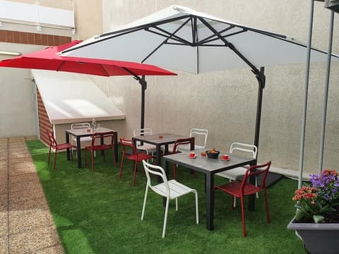ibis Toulouse Centre, Terrace/patio