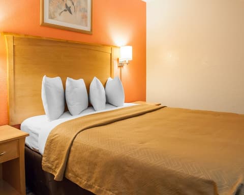 Econo Lodge Kansas City Downtown North, Room