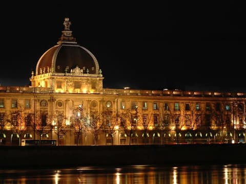 Mercure Lyon Centre Charpennes Parc de la Tete d'Or, Miscellaneous