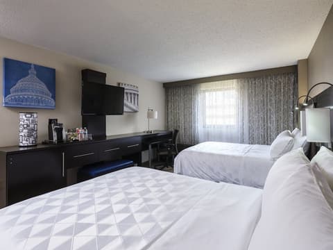 Holiday Inn Washington Capitol - Natl Mall by IHG, Room
