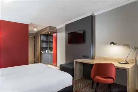 Ramada by Wyndham Amsterdam Airport Schiphol, Room