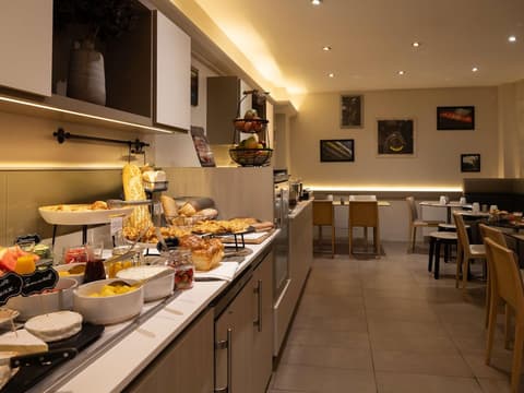 Mercure Paris Opera Grands Boulevards, Miscellaneous