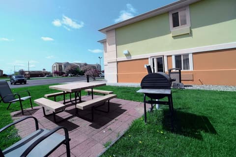 Quality Inn and Suites Springfield Southwest near I-72, Property amenity