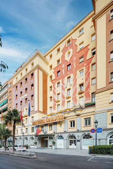 Sercotel Gran Hotel Conde Duque, Front of property