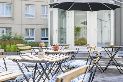 Hilton Garden Inn Brussels City Centre, Terrace/patio