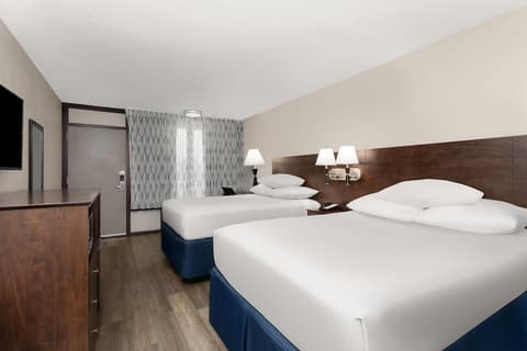 Days Inn by Wyndham Orlando Conv. Center/International Dr, Room